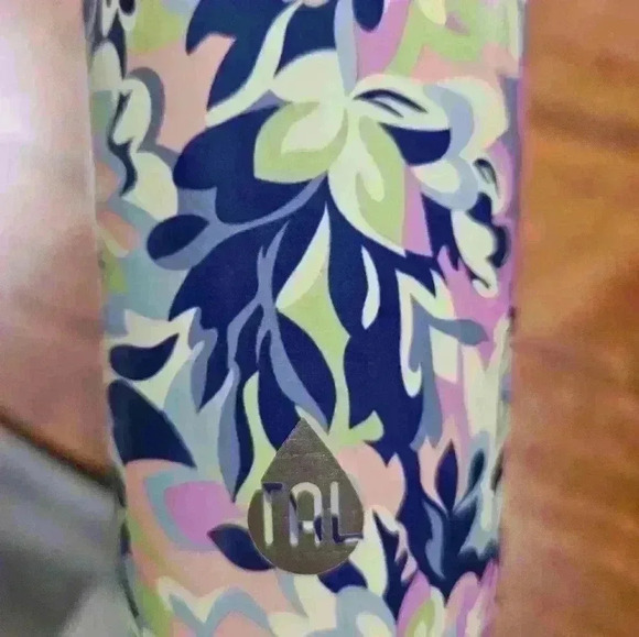 TAL Flowered insulated water bottle. - Picture 2 of 7
